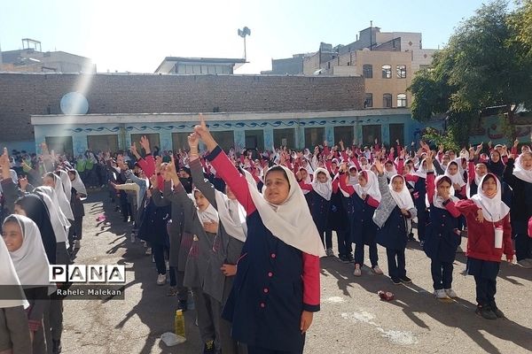 آیین افتتاحیه اتاق بازی و یادگیری در دبستان سعدی در صباشهر شهریار