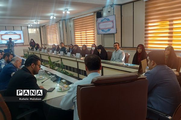 جلسه راهبران آموزشی و مدرسان طرح شهید همت در شهریار