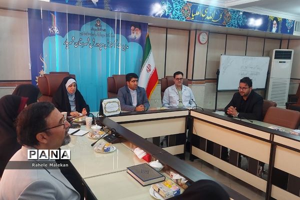 جلسه راهبران آموزشی و مدرسان طرح شهید همت در شهریار