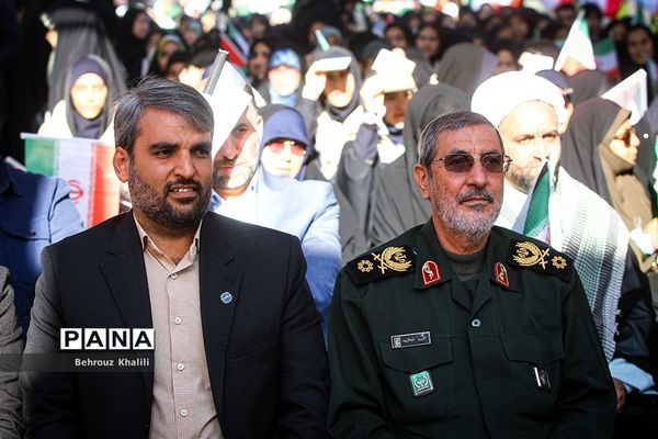 آیین افتتاحیه اردوهای راهیان‌نور دانش‌آموزی