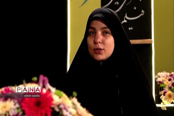مراسم تجلیل از ۱۵ دانش‌آموز دختر منتخب جشنواره فرهنگی هنری امیدفرداخراسان شمالی