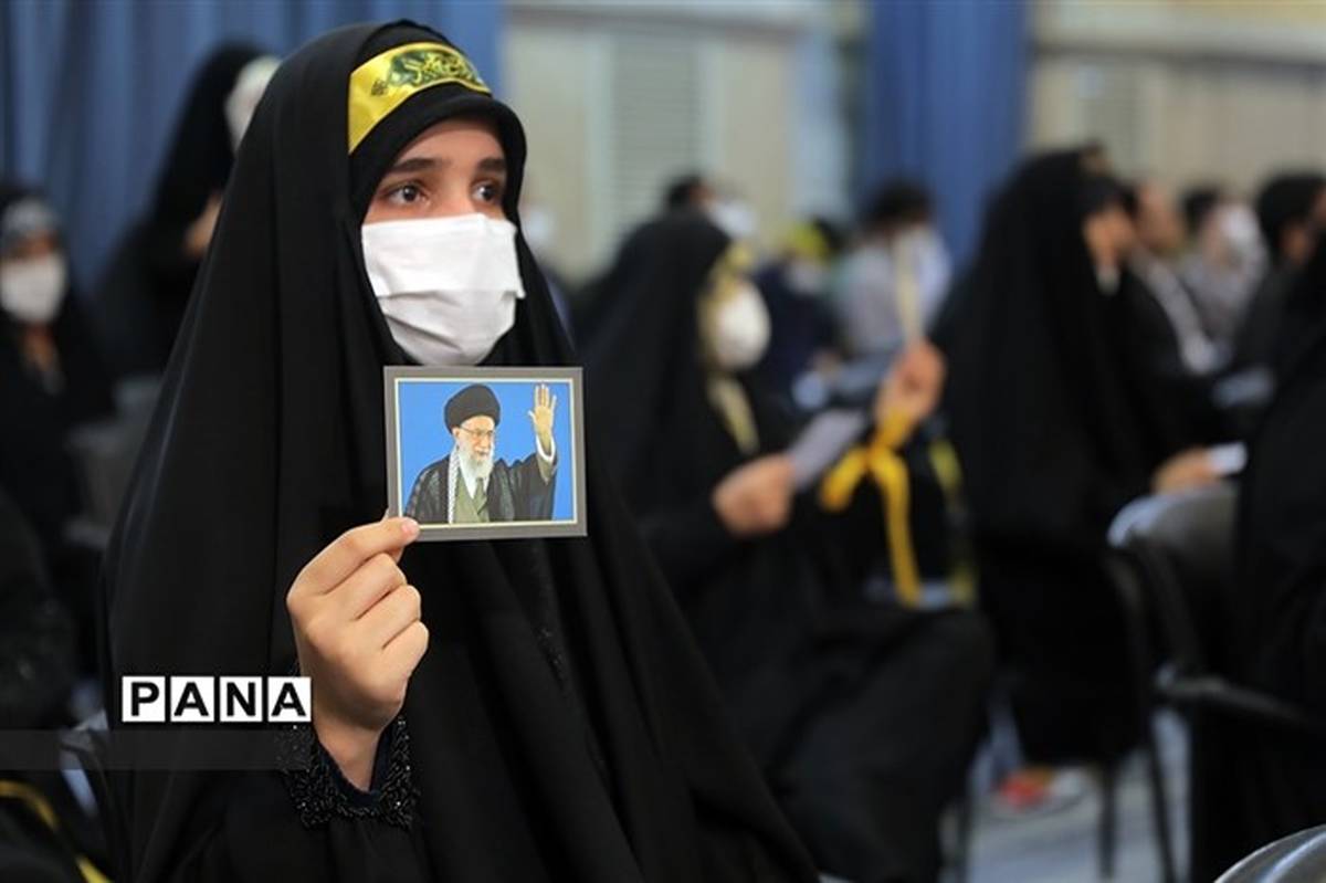 دانش‌آموزان در آستانه 13 آبان با رهبر انقلاب اسلامی دیدار می‌کنند