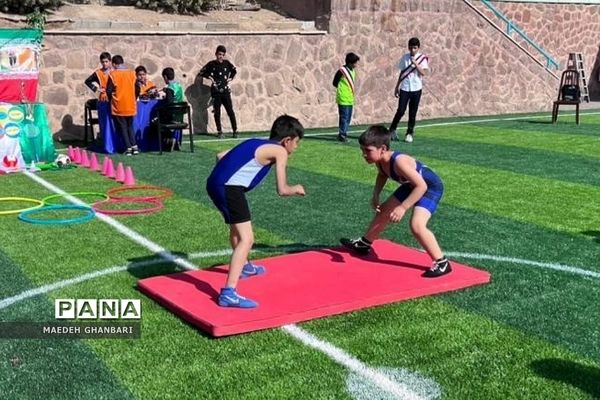 برگزاری المپیاد ورزشی درون‌مدرسه ای در مدرسه شهریار شهرستان‌پردیس