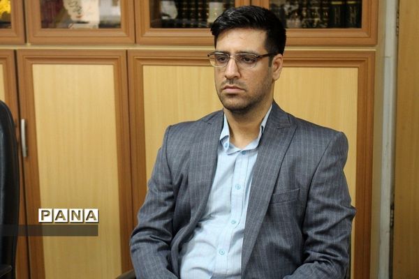 آیین تکریم و معارفه مدیر سازمان دانش‌آموزی شهرستان‌های استان تهران