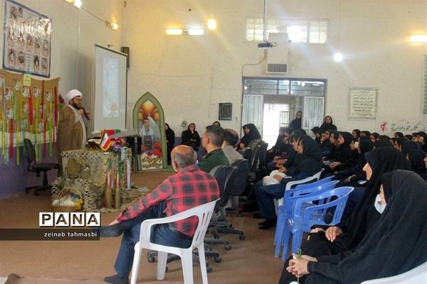 برگزاری یادواره شهدای دانش‌آموز شهرستان سروستان