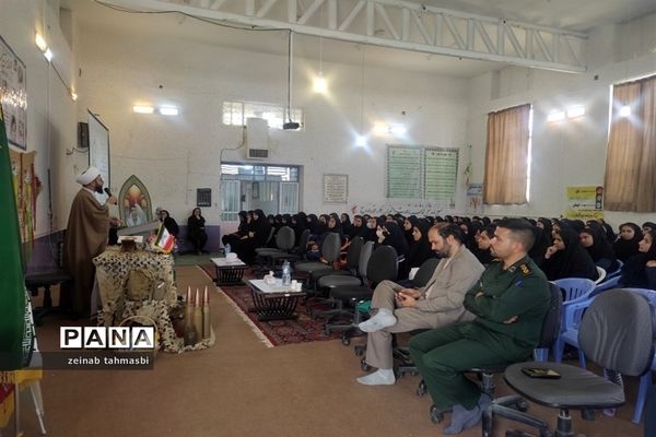 برگزاری یادواره شهدای دانش‌آموز شهرستان سروستان