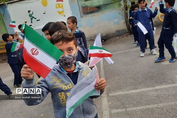 هفته بسیج دانش‌آموزی در دبستان شهدای کریتون ۲ رودهن