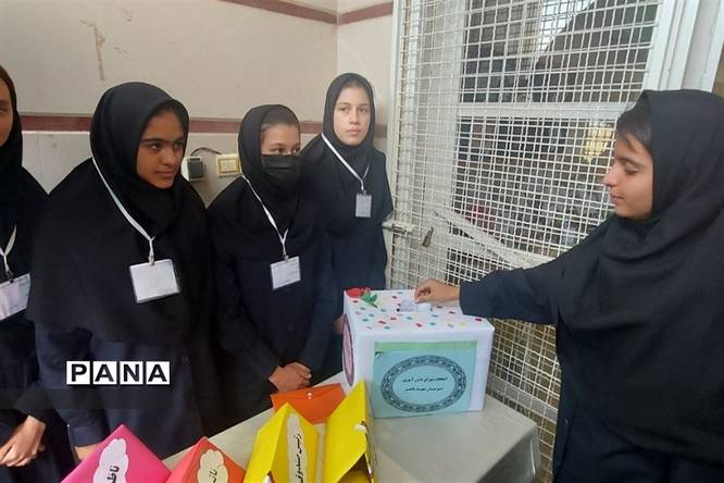 برگزاری انتخابات شورای دانشآموزی در مدارس ورامین