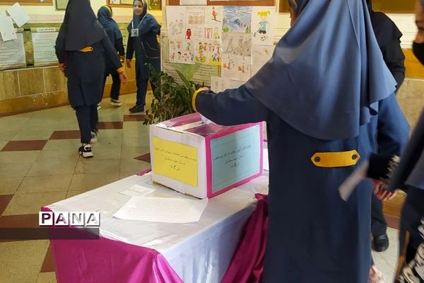 انتخابات شورای دانش‌آموزی در مدارس  رودهن