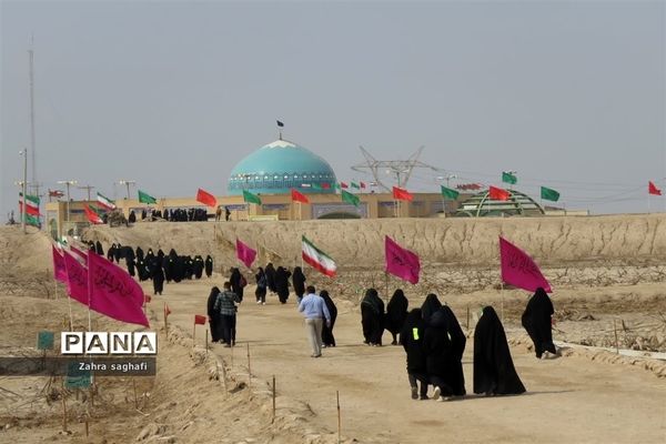 حضور دانش‌آموزان دختر هرات و مروست در یادمان شهدای شلمچه