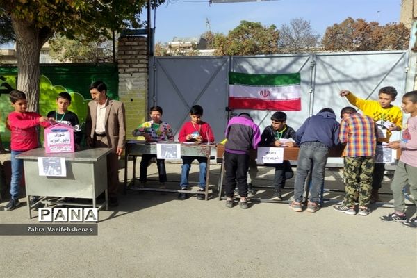 انتخابات شورای دانش‌آموزی در دبستان پسرانه سلمان‌فارسی شهرستان شیروان