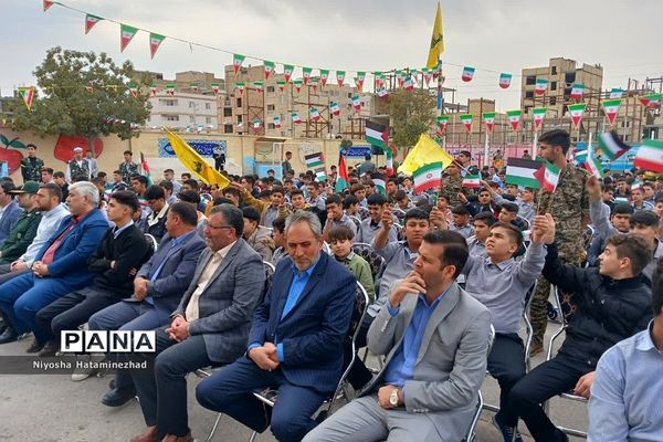 یادواره شهدای دانش‌آموزی در همدانک شهرستان بهارستان