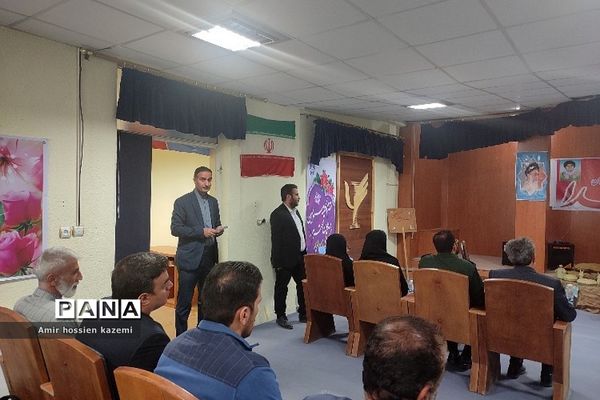 یادواره شهدای دانش‌آموز در  هنرستان  پسرانه سما رودهن