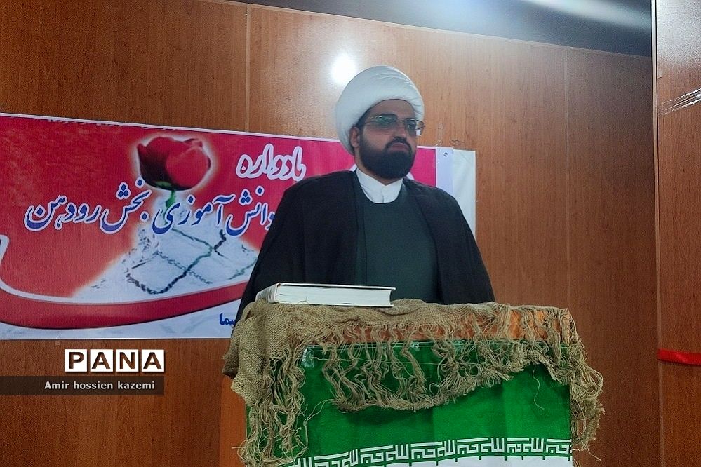 یادواره شهدای دانش‌آموز در  هنرستان  پسرانه سما رودهن
