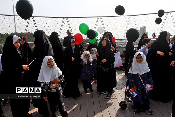 پویش  دانش‌آموزی پرواز بادبادک‌ها برای کودکان غزه