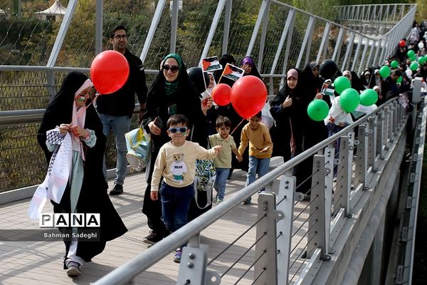 پویش  دانش‌آموزی پرواز بادبادک‌ها برای کودکان غزه