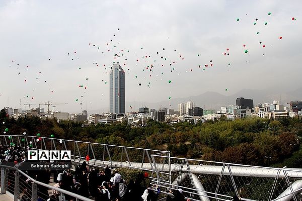 پویش  دانش‌آموزی پرواز بادبادک‌ها برای کودکان غزه