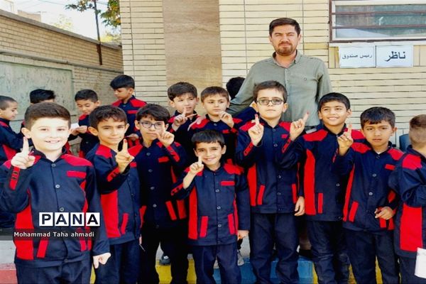 انتخابات شورای دانش‌آموزی مدرسه معلم دوره اول  شهرستان مانه و سملقان