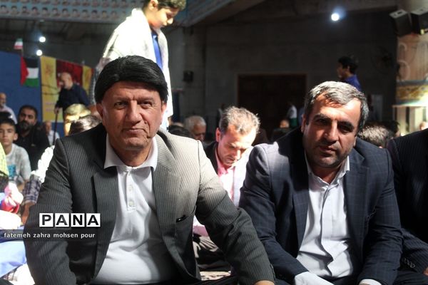 اقامه نماز جمعه در محمودآباد
