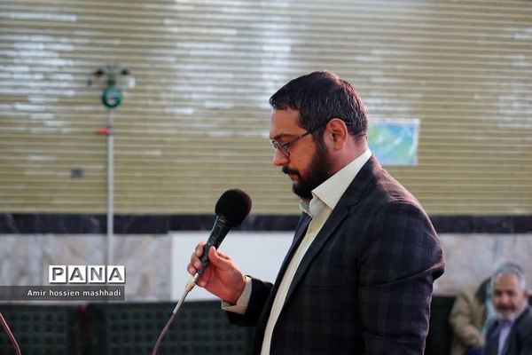 نماز جمعه رودهن در آستانه راهپیمایی ۱۳ آبان