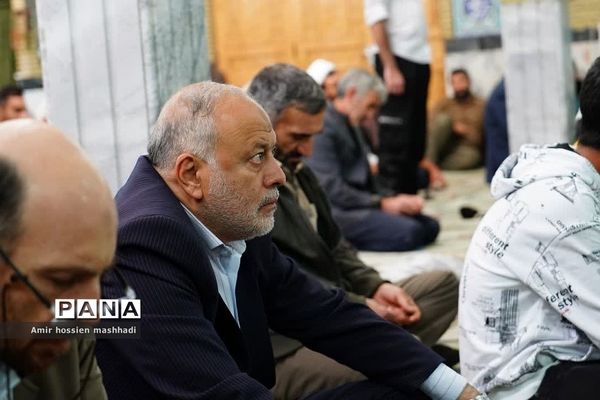 نماز جمعه رودهن در آستانه راهپیمایی ۱۳ آبان