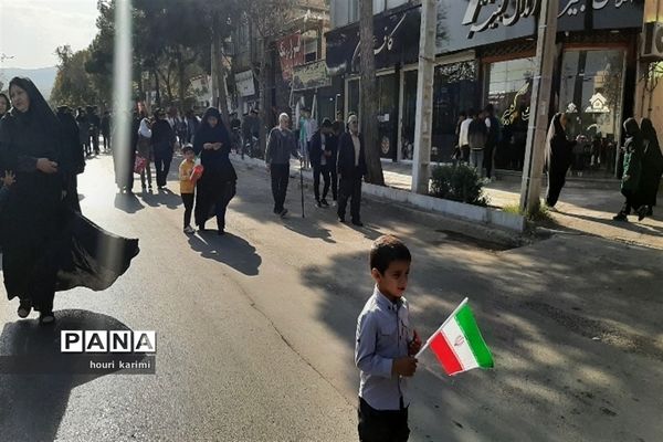 راهپیمایی ۱۳ آبان روزشکوه واقتدار دانش آموزان شهرستان مانه وسملقان