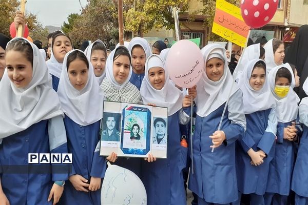 برگزاری مراسم راهپیمایی یوم‌ الله۱۳ آبان در شهرستان کلات