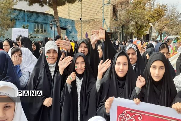 برگزاری مراسم راهپیمایی یوم‌ الله۱۳ آبان در شهرستان کلات