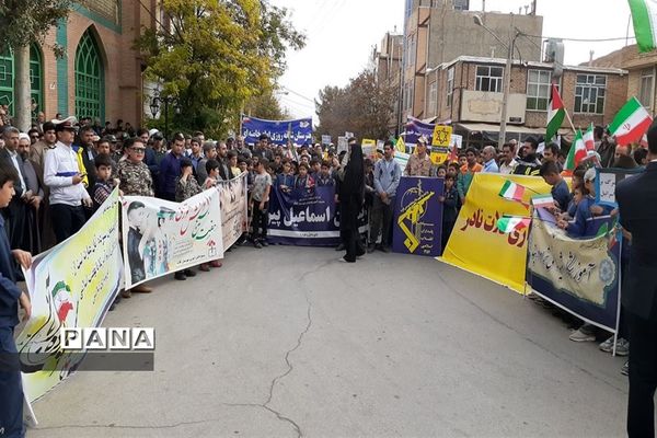 برگزاری مراسم راهپیمایی یوم‌ الله۱۳ آبان در شهرستان کلات