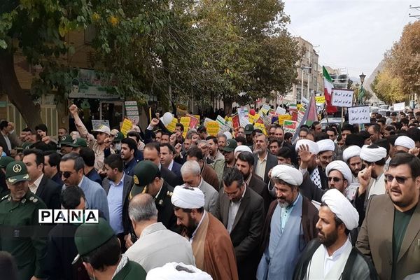 برگزاری مراسم راهپیمایی یوم‌ الله۱۳ آبان در شهرستان کلات