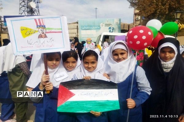 برگزاری مراسم راهپیمایی یوم‌ الله۱۳ آبان در شهرستان کلات