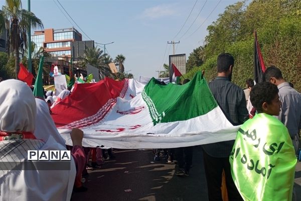 راهپیمای 13 آبان با حضور گسترده دانش‌آموزان و فرهنگیان هرمزگانی