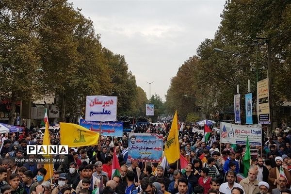 راهپیمایی پرشور دانش‌آموزان شهرستان شهریار در سیزده آبان