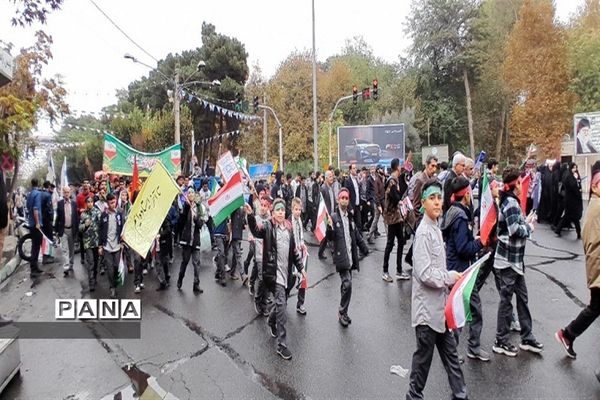 راهپیمایی یوم الله 13 آبان در استان البرز
