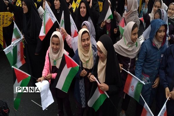 راهپیمایی یوم الله 13 آبان در استان البرز