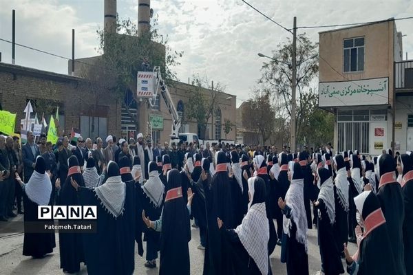 راهپیمایی  یوم الله ۱۳ آبان ماه در شهرستان بام و صفی آباد