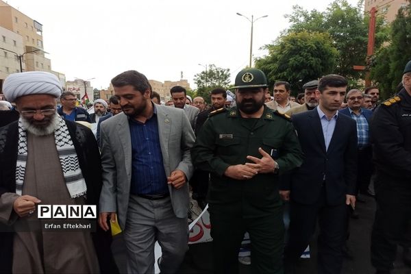 راهپیمایی ۱۳ آبان در شهرستان رباط کریم و شهر جدید پرند