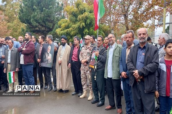 حضور دانش‌آموزان صفادشت در راهپیمایی روز دانش آموز