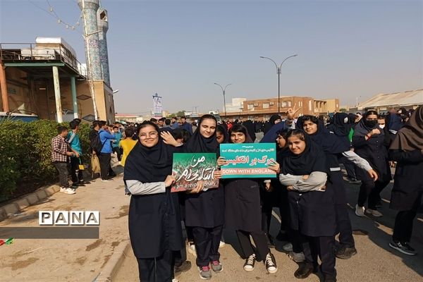 راهپیمایی ۱۳ آبان و روز دانش‌آموز در شهرستان امیدیه