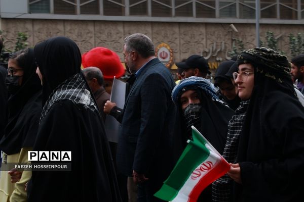 راهپیمایی13 آبان در تهران