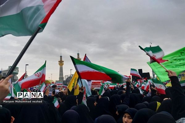 اجتماع بزرگ یوم الله ۱۳ آبان ماه و روز دانش‌آموز در مشهد