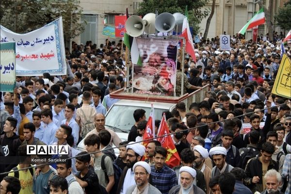 راهپیمایی یوم الله سیزده آبان در شهرستان گنبد کاووس