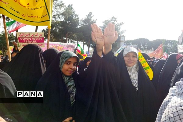 راهپیمایی ۱۳آبان در نجف آباد