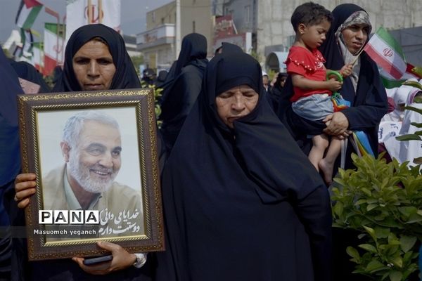 راهپیمایی ۱۳ آبان در رودان