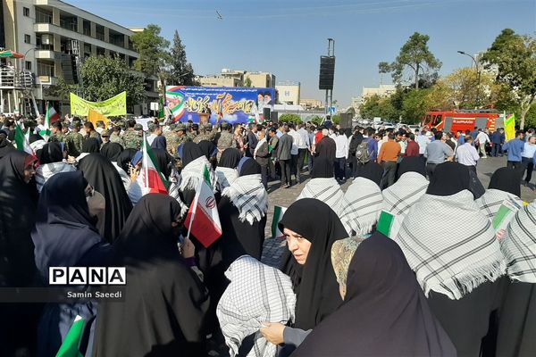 دانش‌آموزان و فرهنگیان بار دیگر در 13 آبان ماه حماسه آفریدند