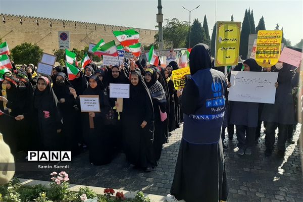 دانش‌آموزان و فرهنگیان بار دیگر در 13 آبان ماه حماسه آفریدند