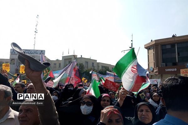 طنین شعار مرگ بر آمریکای دانش‌آموزان شیرازی در روز 13 آبان