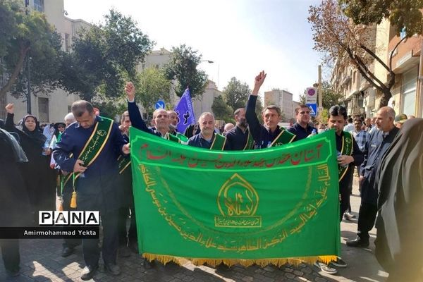 طنین شعار مرگ بر آمریکای دانش‌آموزان شیرازی در روز 13 آبان