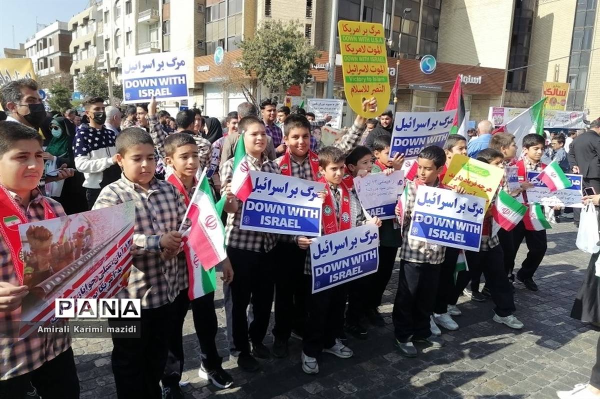 حضور پرشور دانش‌آموزان حماسه ساز شیرازی  در راهپیمایی یوم الله 13 آبان