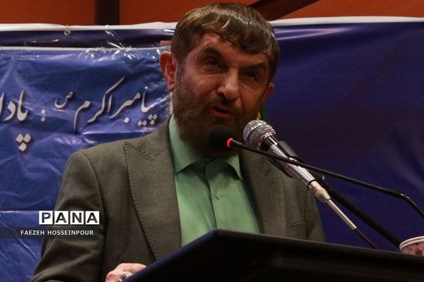 آیین تجلیل از رتبه‌های برتر کنکور ناحیه 2 بهارستان
